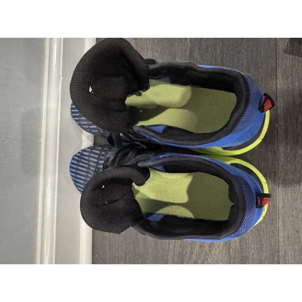 Nike LeBron Witness Size Unknown Size‎ (Size Tags removed) Estimated Mens 7